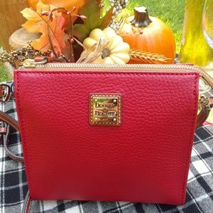NWT Dooney & Bourke Pebble Grain Janine Crossbody
